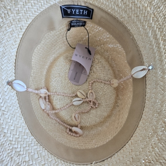 New Wyeth Seashell-Embellished Chin Strap Natural Straw Bucket Hat One Size NWT main image 16